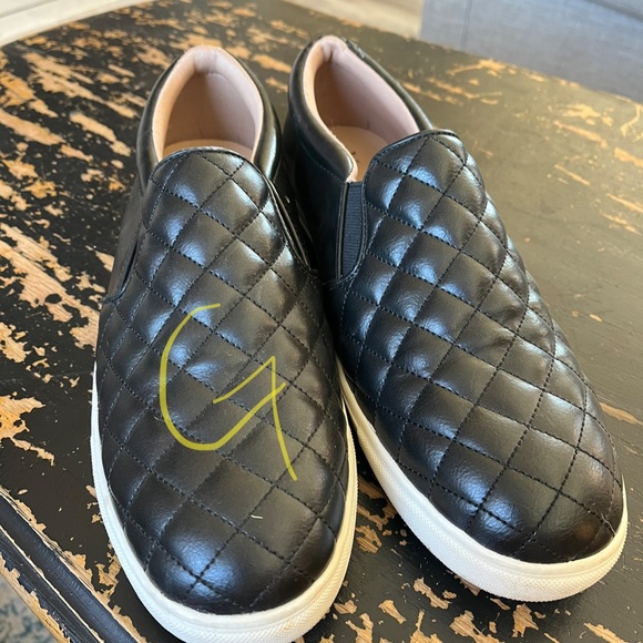 Shoes women’s size 10-11 - Picture 7 of 7